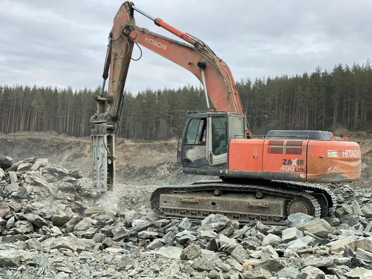 Экскаватор с гидромолотом открытого типа ProfBreaker PB-430H