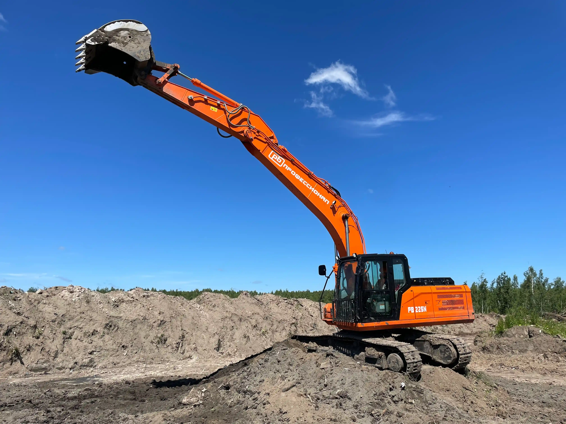 Экскаватор Профессионал PB225N, Габаритный экскаватор Профессионал, Гусеничный экскаватор Профессионал Экскаватор Профессионал PB225N, Габаритный экскаватор Профессионал, Гусеничный экскаватор Профессионал