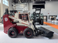 Купить мини-погрузчик Профессионал, ПМ-1000, Мини-погрузчик с бортовым поворотом