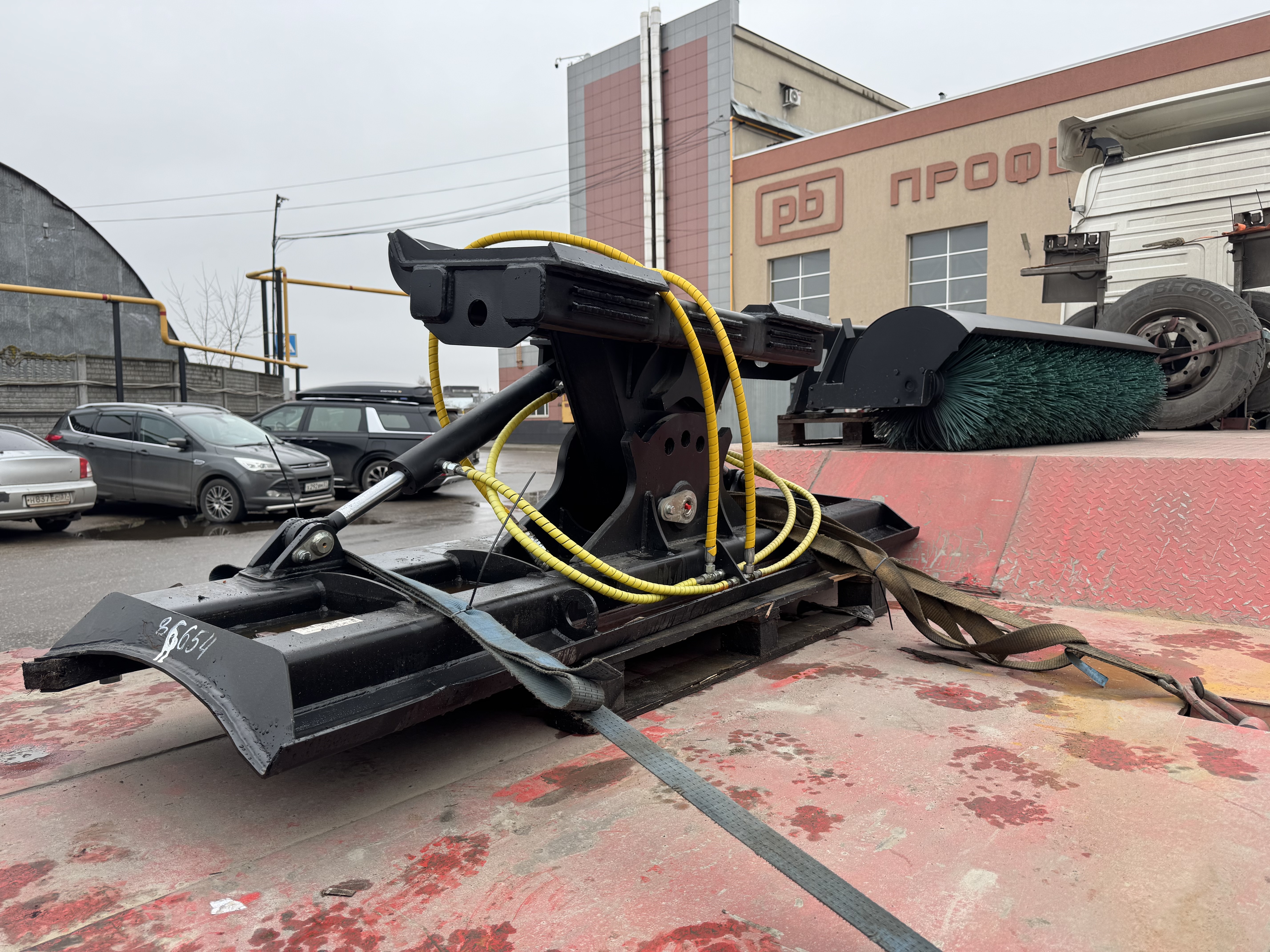 «ТД Профессионал» продолжает обеспечивать предприятия Москвы надежной и универсальной техникой российского производства «ТД Профессионал» продолжает обеспечивать предприятия Москвы надежной и универсальной техникой российского производства