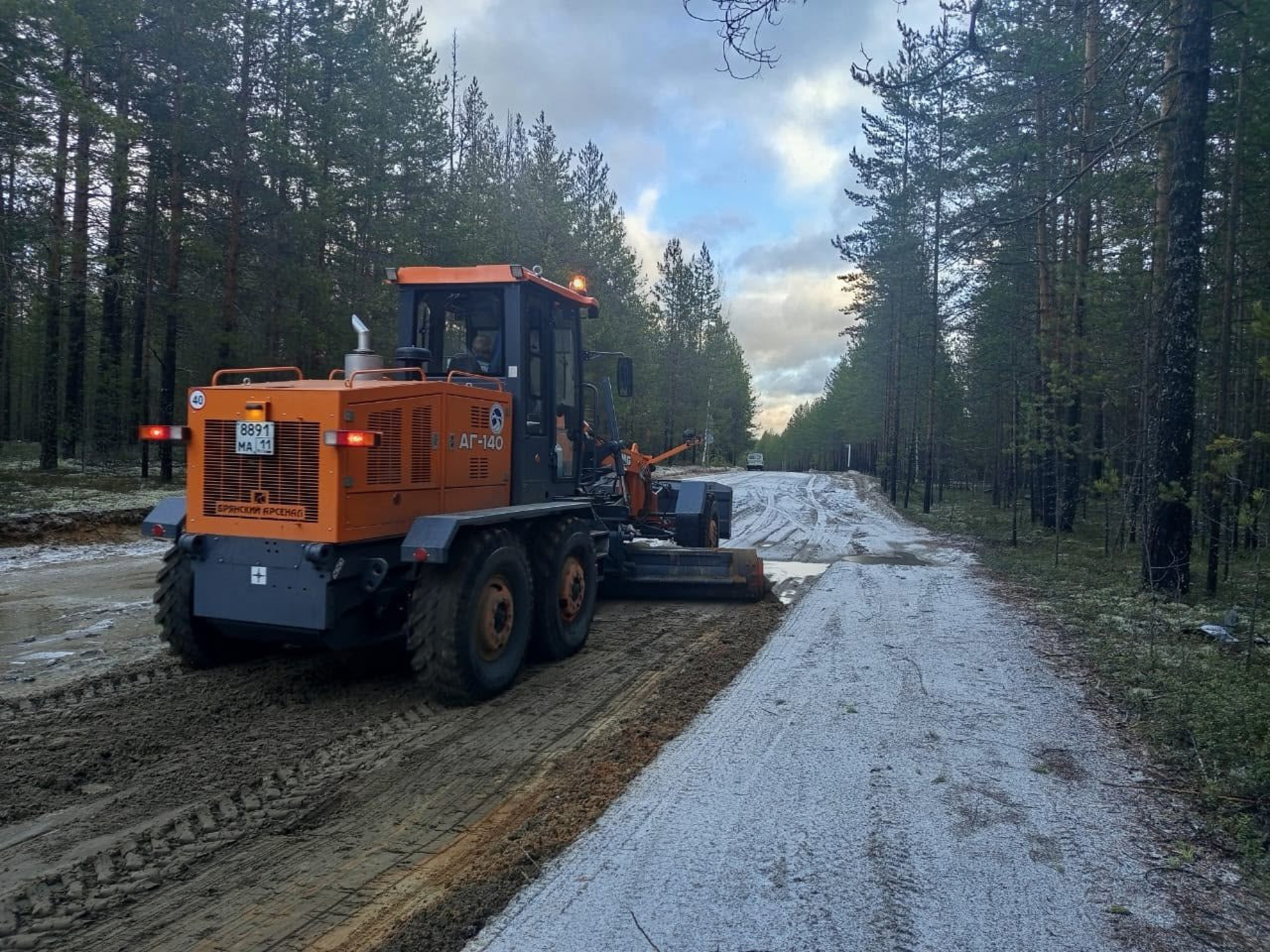 Отгрузили 10 автогрейдеров производства «Брянский Арсенал» Отгрузили 10 автогрейдеров производства «Брянский Арсенал»