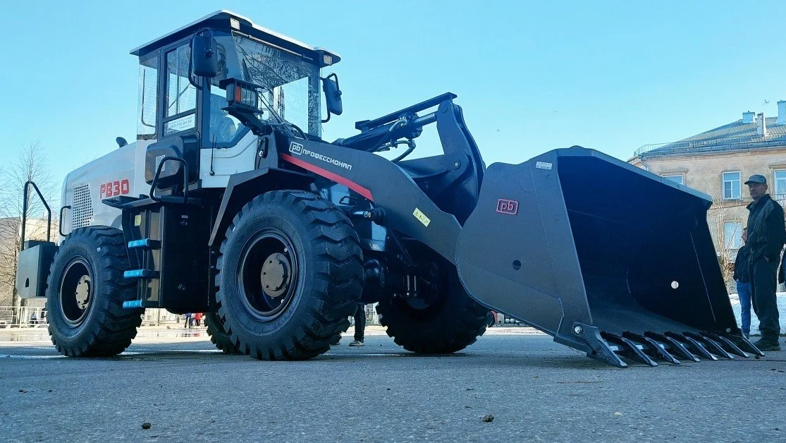 Фронтальный погрузчик Профессионал PB30