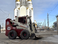 Фронтальный мини-погрузчик Профессионал ПМ-1000 для уборки снега